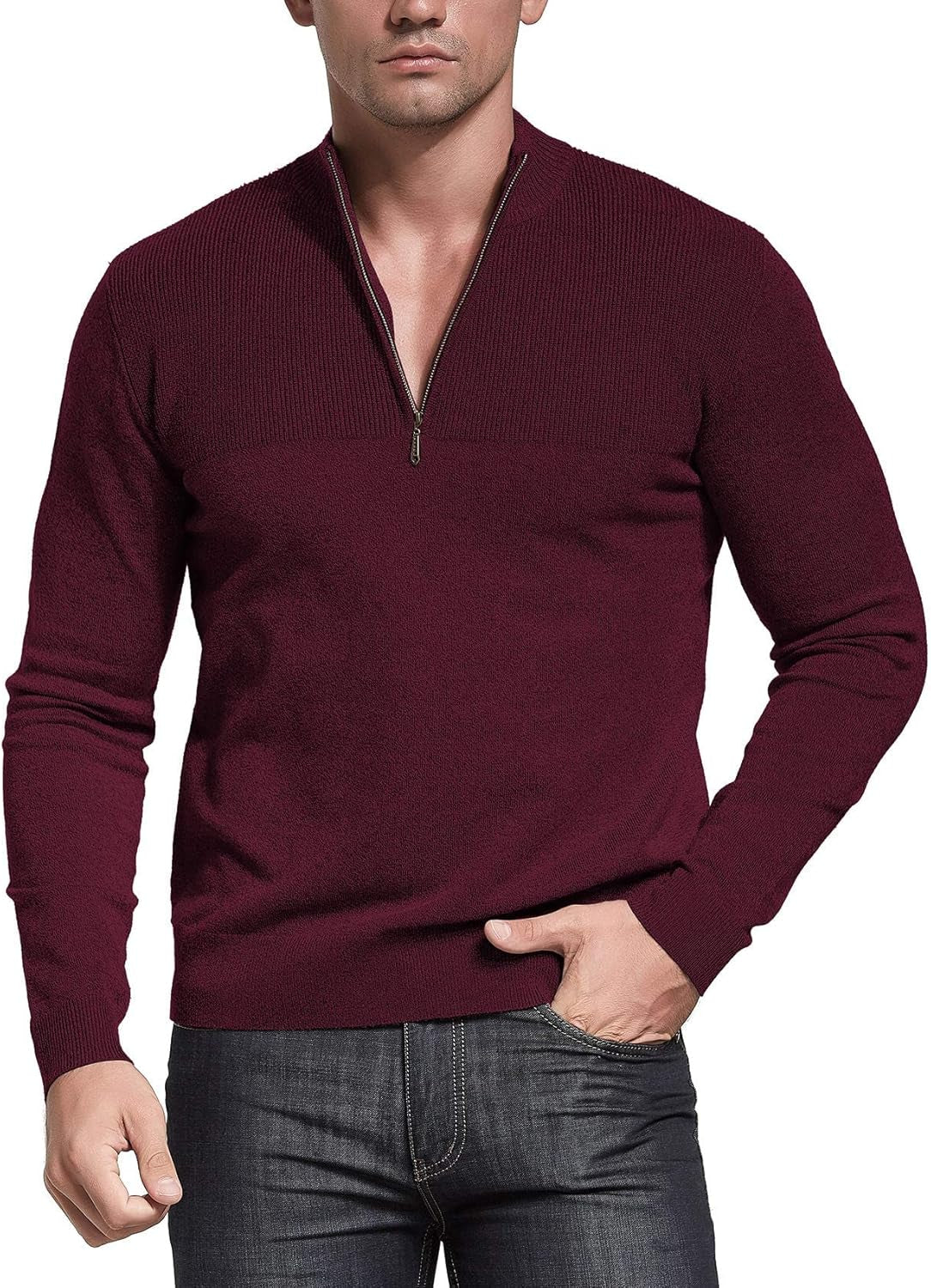 Suéter tipo polo para hombre con cierre y cuello alto. Diseño slim fit de manga larga, estilo casual, con acabado acanalado en los bordes. Perfecto para un look moderno y elegante.