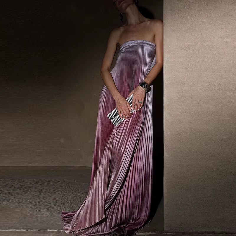 ✨ Vestido largo elegante para mujer ✨ Diseño sin mangas y con hombros descubiertos, efecto degradado y corte irregular. Con espalda descubierta y pliegues sofisticados, es perfecto para galas, eventos y noches especiales.